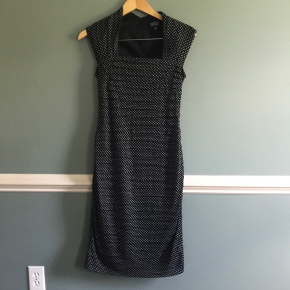 Adrianna Papell | polka dot bodycon shutter pleated cocktail dress. Size 6. - Picture 1 of 6